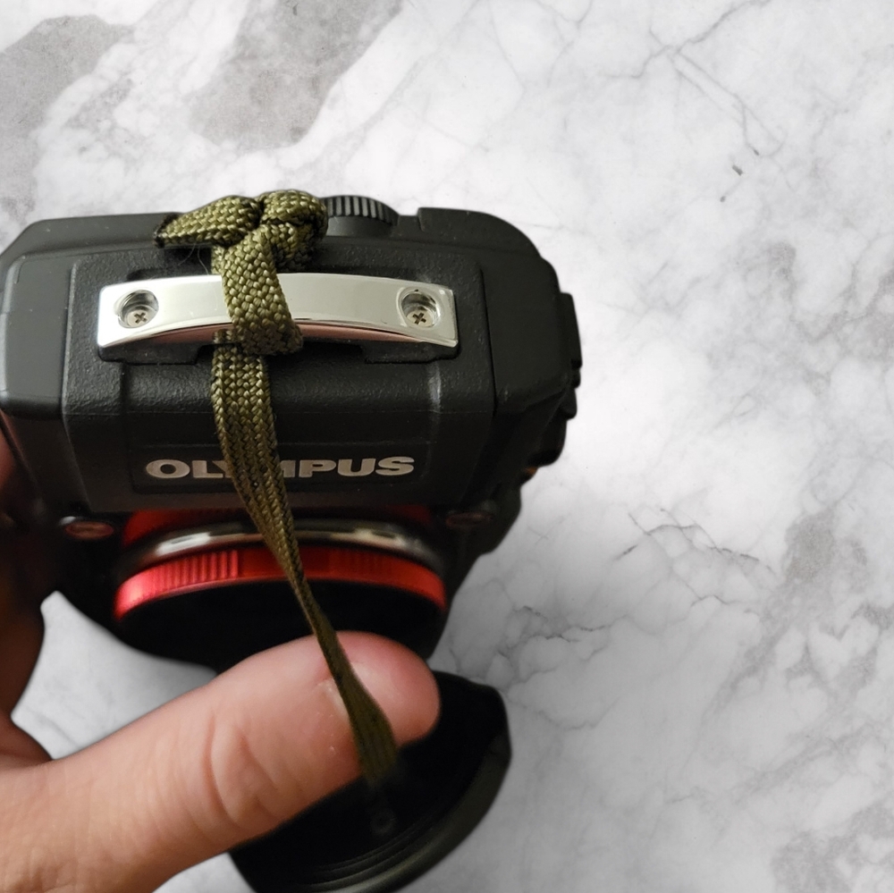Olympus Stylus Tough TG-4 16-megapixel Waterproof Digital Camera - Picture 9 of 12